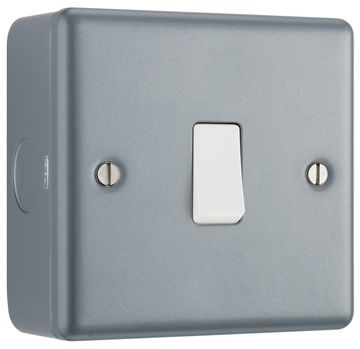 BG Intermediate Switch Metal Clad image 2