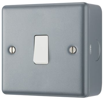 BG Intermediate Switch Metal Clad image 4