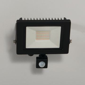 KSR Siena 30W LED Floodlight PIR IP65 Black image 2