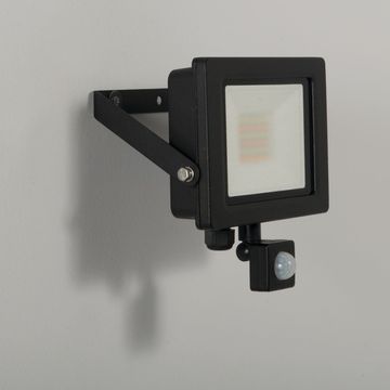 KSR Siena 30W LED Floodlight PIR IP65 Black image 4