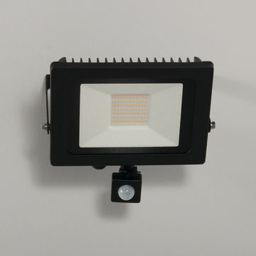 KSR Siena 50W LED Floodlight PIR IP65 Black image 2